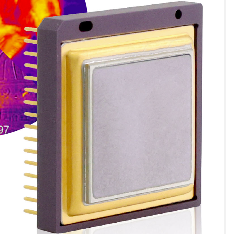 氧化钒非制冷焦平面探测器